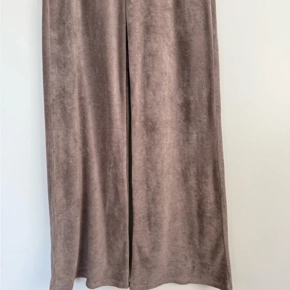 Beyond Yoga Tropez Terrycloth Pull-On Pant - Picture 6 of 9